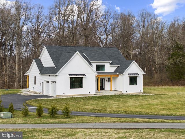 97 OTTER POINT RD, Elkton, MD 21921