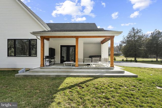 97 OTTER POINT RD, Elkton, MD 21921