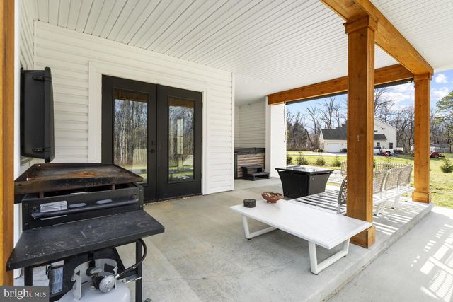 97 OTTER POINT RD, Elkton, MD 21921