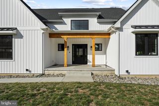 97 OTTER POINT RD, Elkton, MD 21921