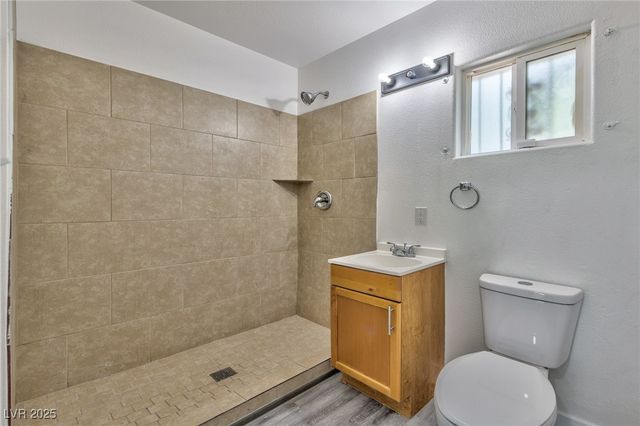 339 North 10th Street 2, Las Vegas, NV 89101