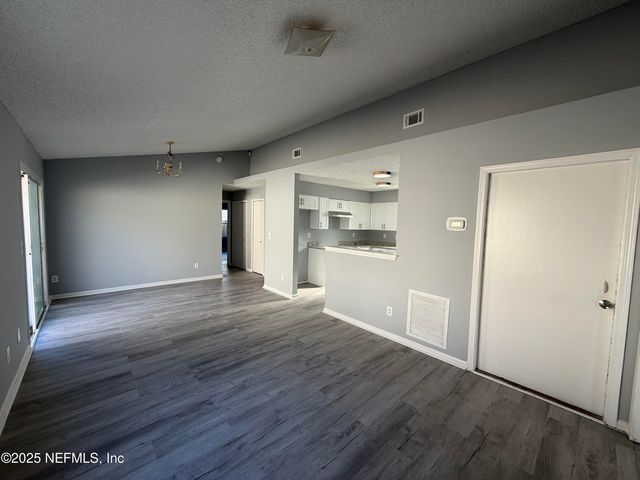 761 TREKKER Street, Jacksonville, FL 32216