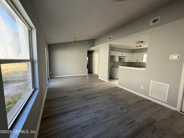 761 TREKKER Street, Jacksonville, FL 32216