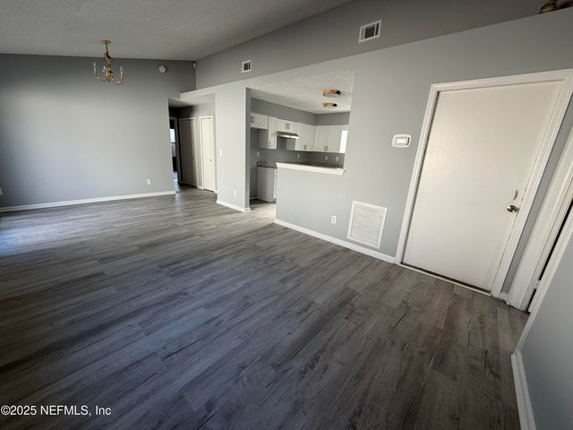 761 TREKKER Street, Jacksonville, FL 32216