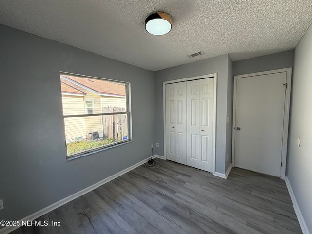 761 TREKKER Street, Jacksonville, FL 32216