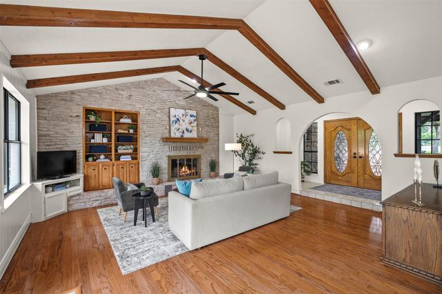 303 W Sequoia SPUR, Georgetown, TX 78628