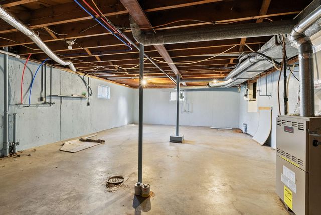 131 Greenbriar Road, Lexington, KY 40503