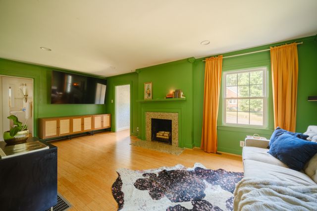 801 Elm St, Columbia, TN 38401