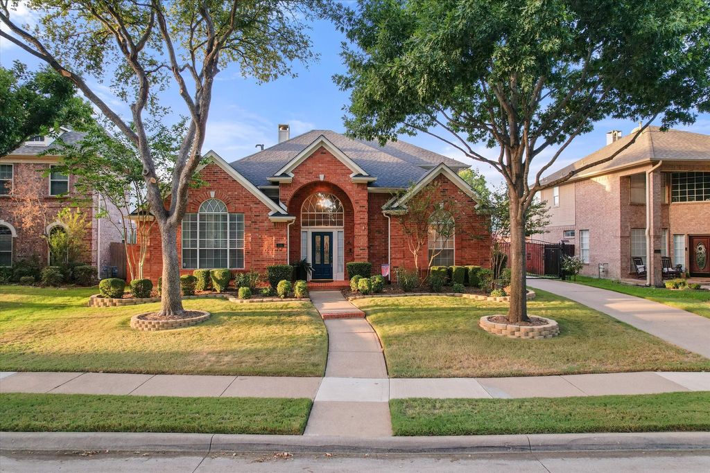 245 Bear Hollow, Keller, TX 76248 — exterior