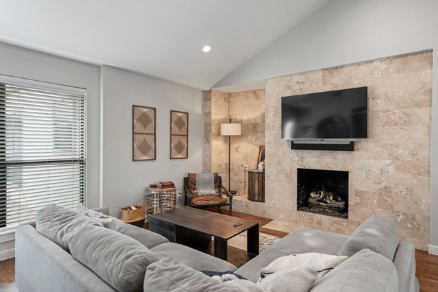 5816 Birchbrook Drive 214, Dallas, TX 75206