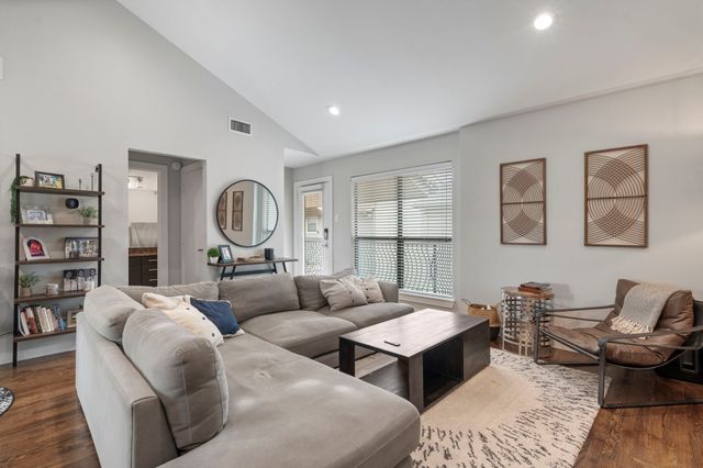 5816 Birchbrook Drive 214, Dallas, TX 75206