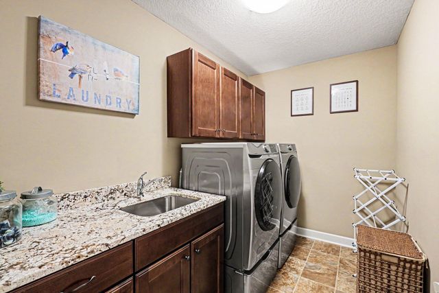 14046 Burgundy Avenue 9003, Rosemount, MN 55068