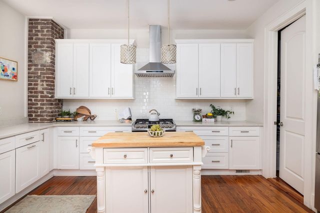 21 Cleveland Street, Charleston, SC 29403