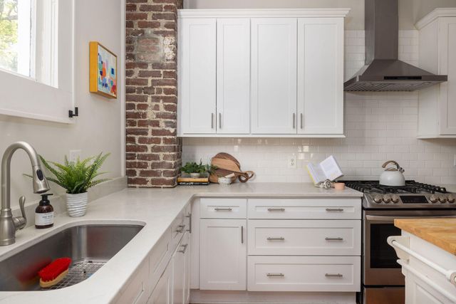 21 Cleveland Street, Charleston, SC 29403