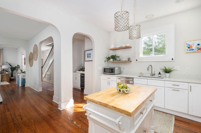 21 Cleveland Street, Charleston, SC 29403
