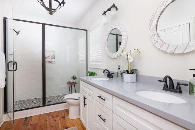 21 Cleveland Street, Charleston, SC 29403
