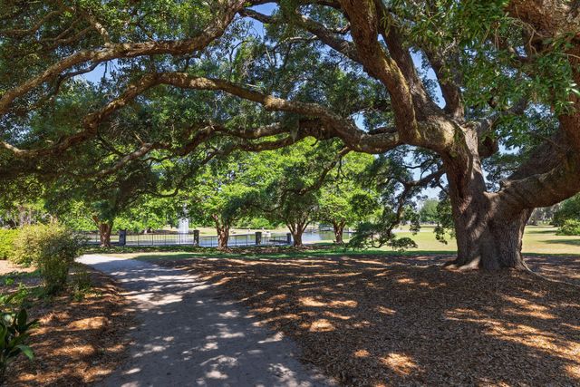 21 Cleveland Street, Charleston, SC 29403