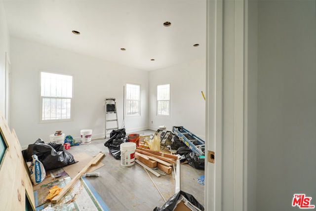 1519 W 30th Street, Los Angeles, CA 90007