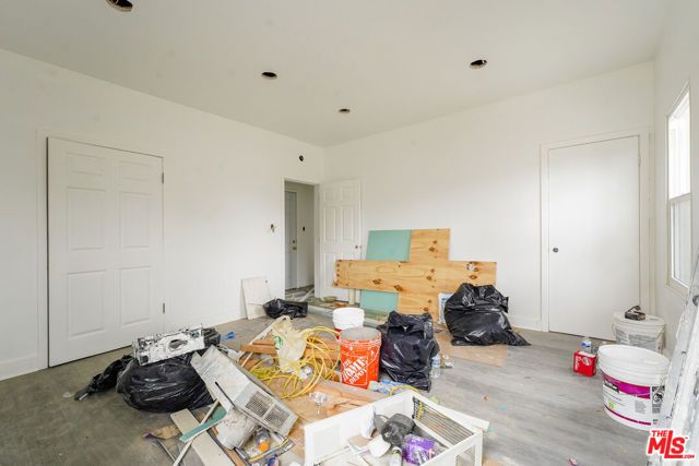 1519 W 30th Street, Los Angeles, CA 90007