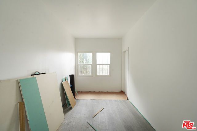 1519 W 30th Street, Los Angeles, CA 90007