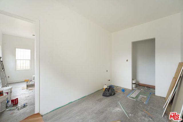 1519 W 30th Street, Los Angeles, CA 90007