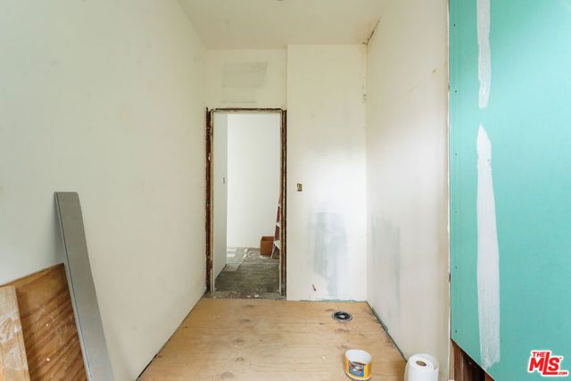 1519 W 30th Street, Los Angeles, CA 90007