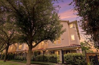 2202 Colorado Street, Houston, TX 77007