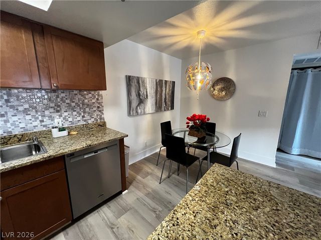 4200 South Valley View Boulevard 2010, Las Vegas, NV 89103