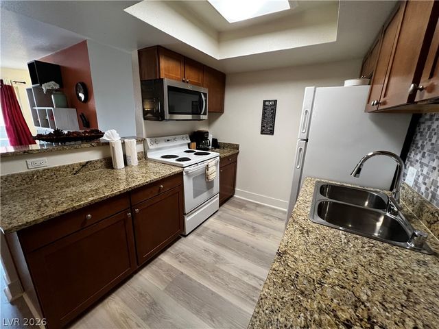 4200 South Valley View Boulevard 2010, Las Vegas, NV 89103
