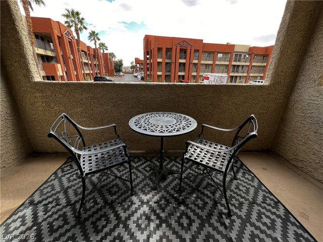 4200 South Valley View Boulevard 2010, Las Vegas, NV 89103