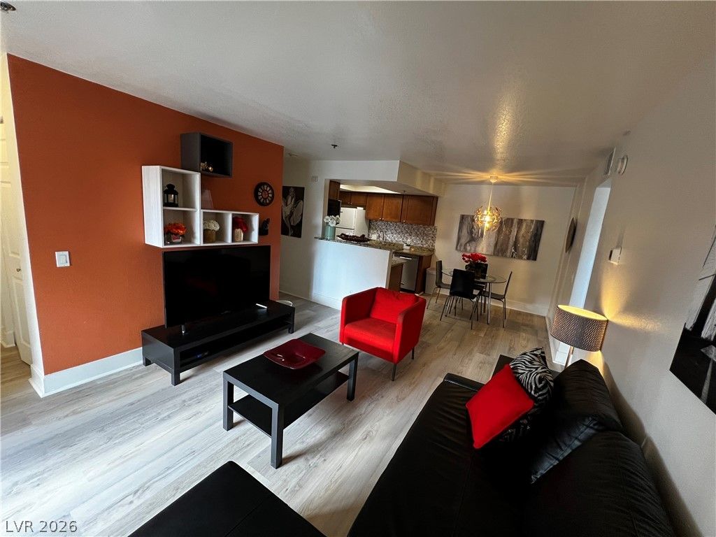 4200 South Valley View Boulevard 2010, Las Vegas, NV 89103