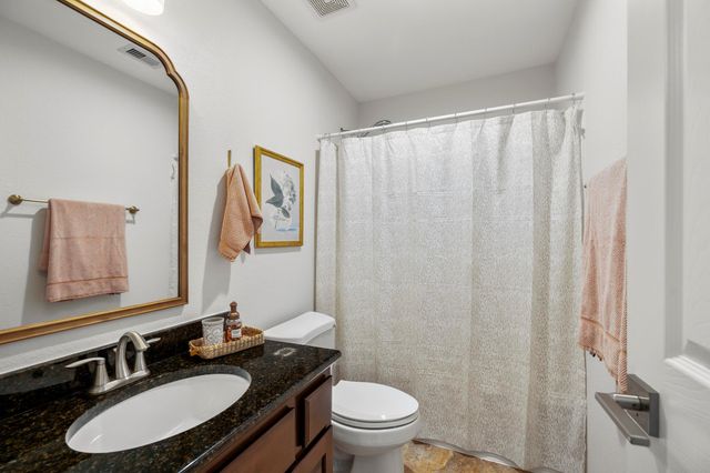 26 Winhall Place, The Woodlands, TX 77354