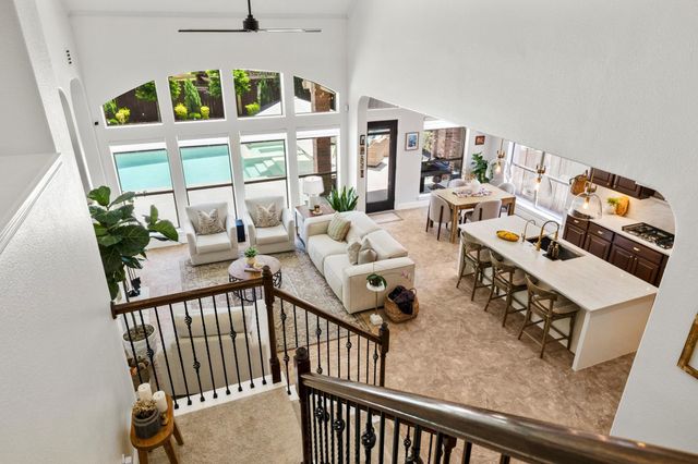 26 Winhall Place, The Woodlands, TX 77354