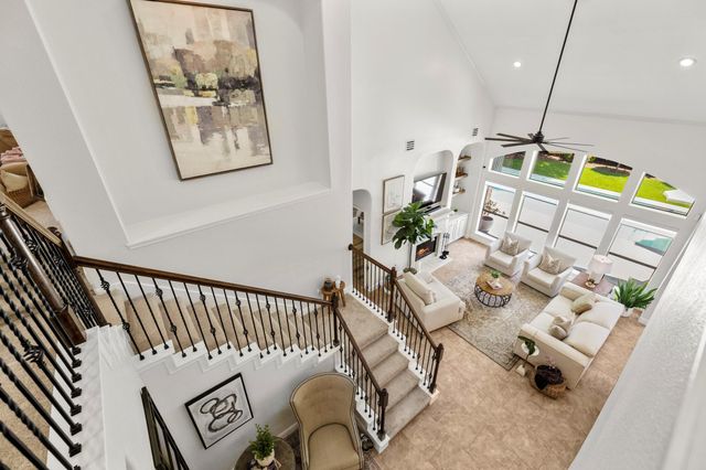 26 Winhall Place, The Woodlands, TX 77354