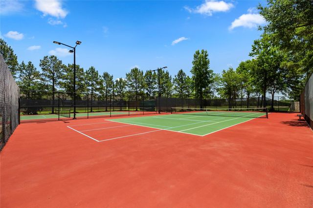 26 Winhall Place, The Woodlands, TX 77354