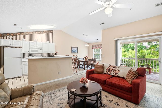 1601 Willoughby Park Court Unit 6, Wilmington, NC 28412