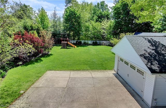 17313 Riverway Drive, Lakewood, OH 44107