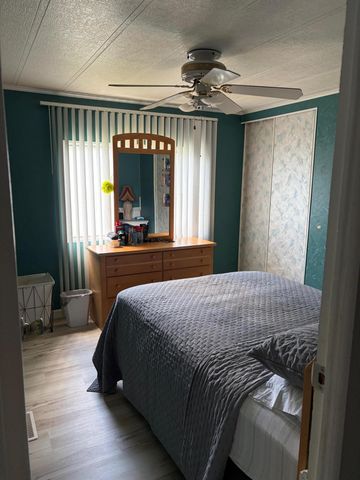 20 Flores Del Way, Fort Pierce, FL 34952