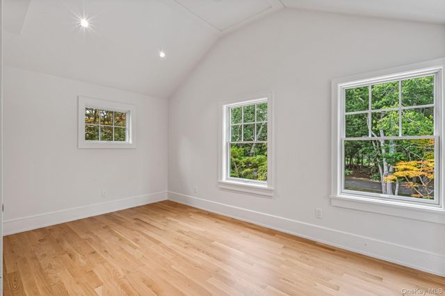 36 Jagger Lane, Westhampton, NY 11977