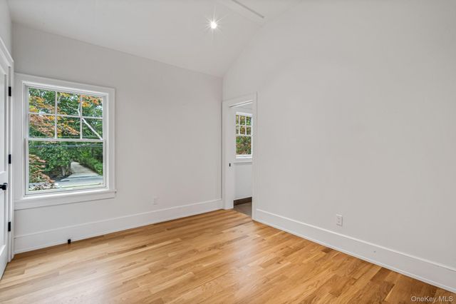 36 Jagger Lane, Westhampton, NY 11977