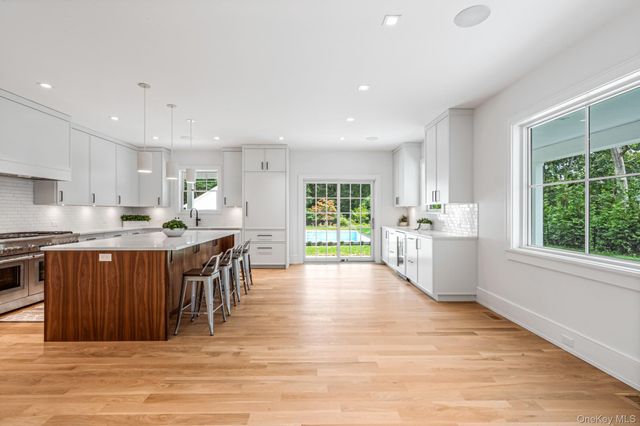 36 Jagger Lane, Westhampton, NY 11977