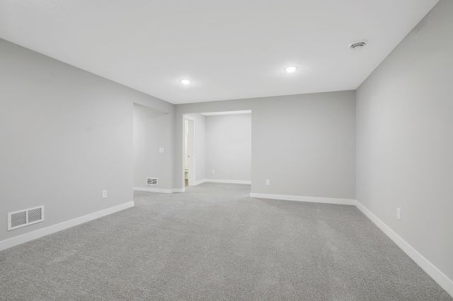 1539 Creekwood Dr, New Richmond, WI 54017