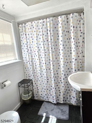 8 Forest Rd, Mount Olive Twp., NJ 07828