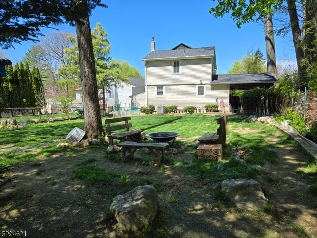 8 Forest Rd, Mount Olive Twp., NJ 07828