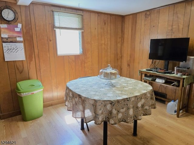 8 Forest Rd, Mount Olive Twp., NJ 07828