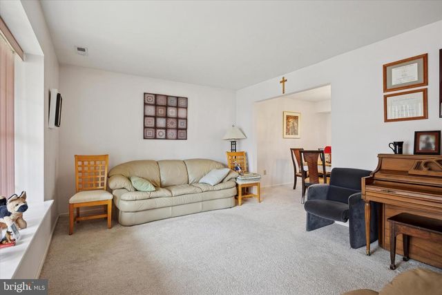 53 BRECKENRIDGE DR, Sicklerville, NJ 08081