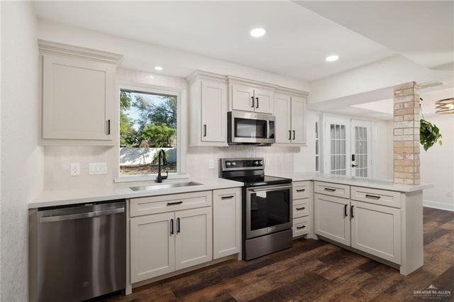 808 W Hackberry Avenue, Mcallen, TX 78501