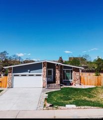 1089 S Johnson Way, Lakewood, CO 80226