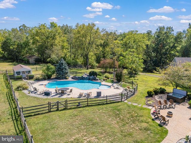 4161 CREEK RD, Collegeville, PA 19426