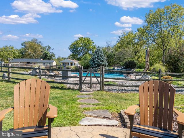 4161 CREEK RD, Collegeville, PA 19426